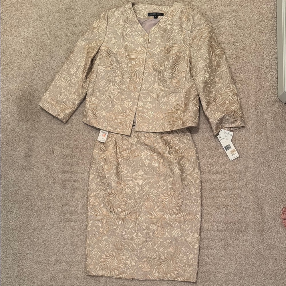 Lafayette 148 New York Gold and Cream Floral Set